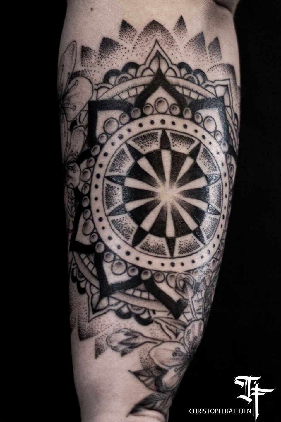 tattoo freestyle hamburg tätowierung christoph rathjen